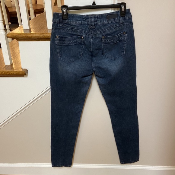 Democracy Justice Jeggings in medium wash - Picture 6 of 10